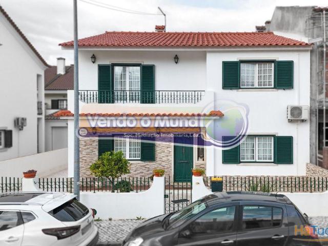 Moradia T6 no centro de Benavente B637 | 26064070215