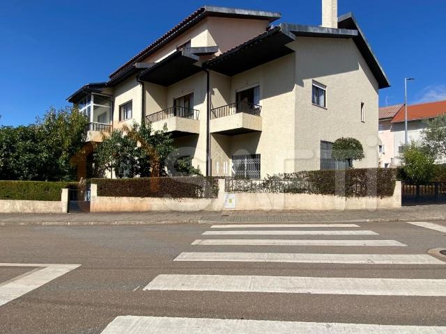 Moradia T6 Bairro do Pinhal 230m² Sé, Santa Maria e Meixedo