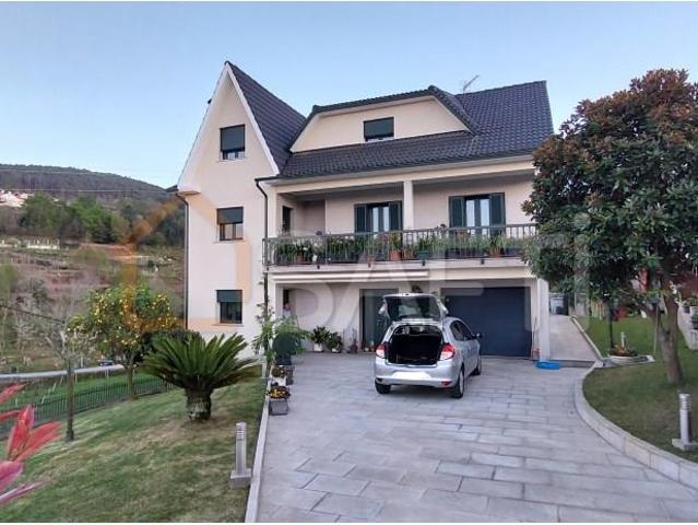 Moradia T6 com 1092 m2. 192m² Paderne