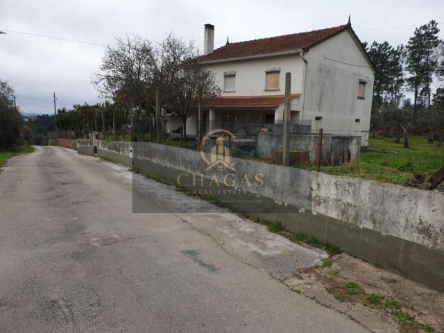 Moradia T6 com terreno