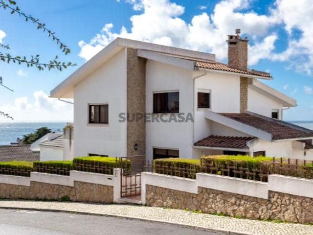 Moradia T6 com vista impressionante de Rio | Cruz Quebrada