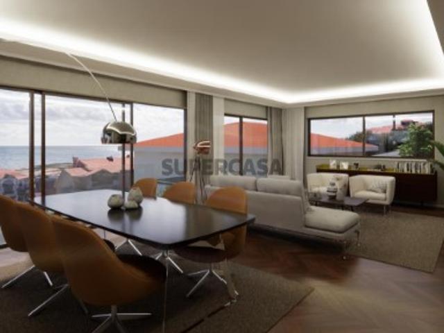 Moradia T6 com Vista Mar no Monte Estoril