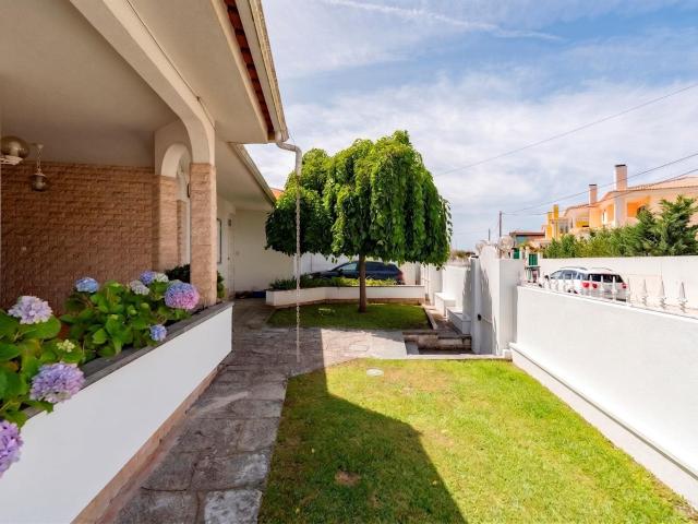 Moradia T6 com Piscina na Quinta da Bicuda,Cascais 315m² Cascais e Estoril
