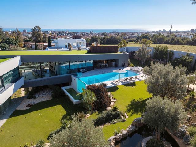Moradia T6 de Arquitetura Contemporânea em Cascais 726m² Alcabideche