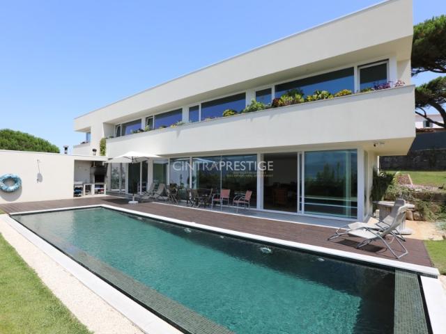 Moradia T6 de Excelência em Nafarros Sintra Piscina de Água Salgada, Jardim Paisagístico e Vista Serra de Sintra