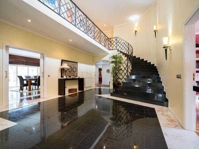 Moradia T6 de luxo em Vila Moreira — Alcanena