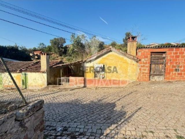 Moradia T6 em Avantos e Romeu