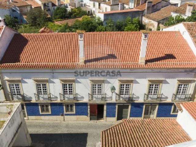 Moradia T6 em Abrantes São Vicente e São João e Alferrarede