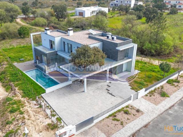 Moradia T6, em construção em Santo Estêvão STE066 | 26083919079