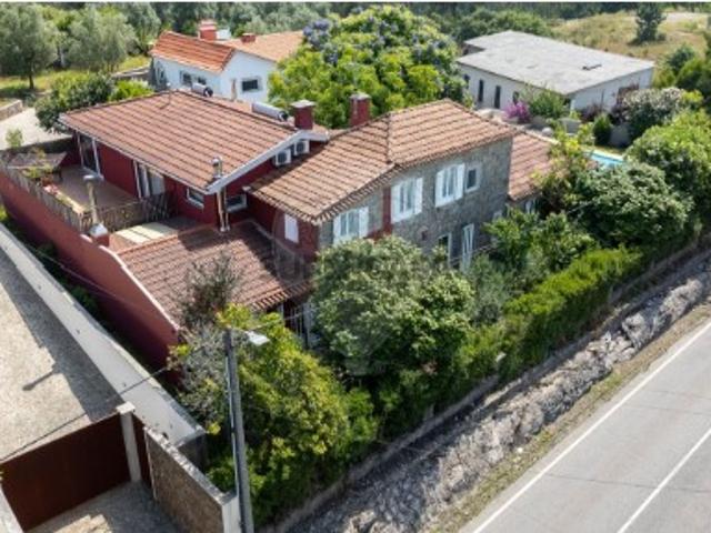 Moradia T6 em Coronado São Romão e São Mamede