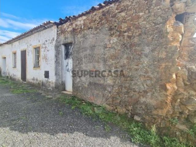 Moradia em Envendos