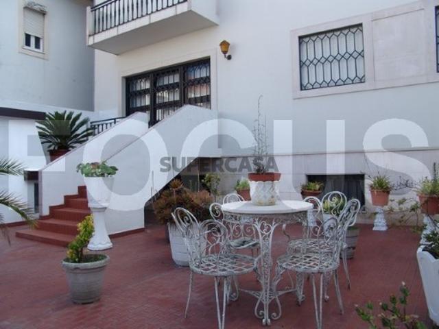 Moradia T6 em Glória e Vera Cruz