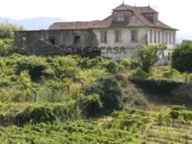 Moradia T6 em Loivos da Ribeira e Tresouras