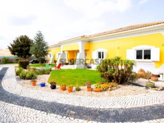 Moradia T6 em Pinhal Novo