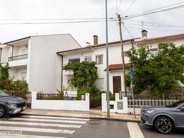 Moradia T6 para venda