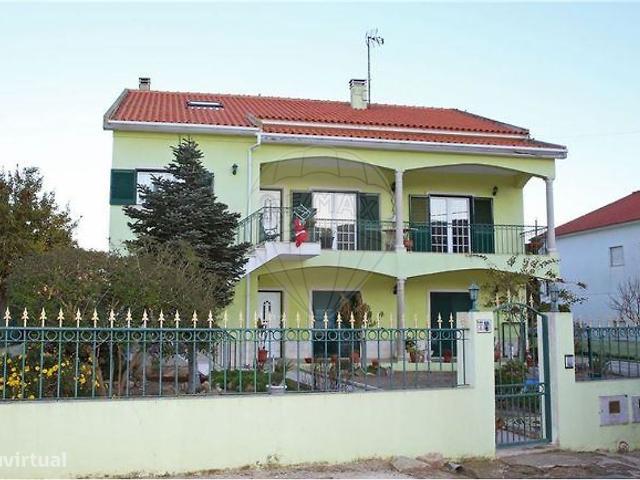 Moradia T6 para venda