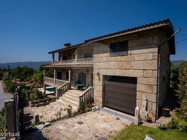 Moradia T6 para venda