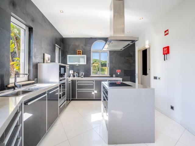 Moradia T6, Quarteira, Loulé | BPI Expresso Imobiliário
