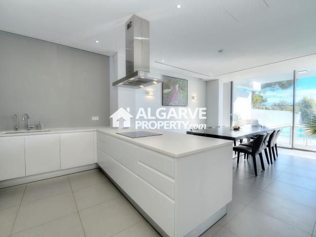 Moradia T6, Quarteira, Loulé | BPI Expresso Imobiliário
