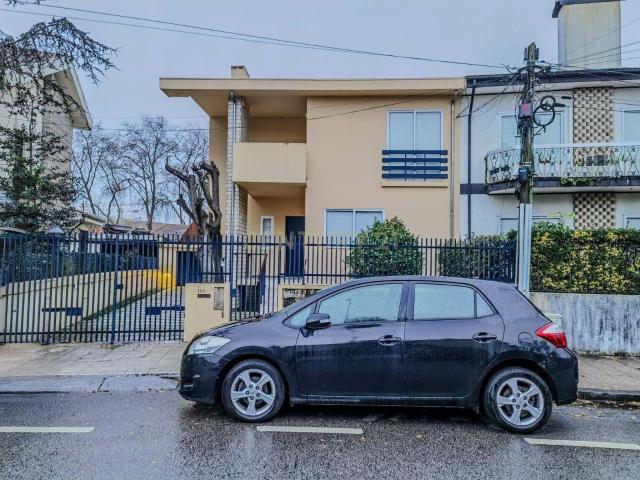 ​Moradia T6 Senhora da Hora