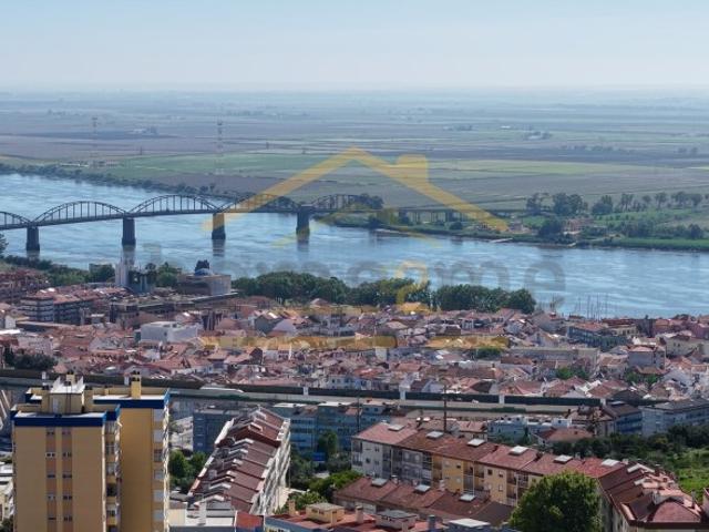 Moradia T7, Casa Senhorial Vila Franca de Xira