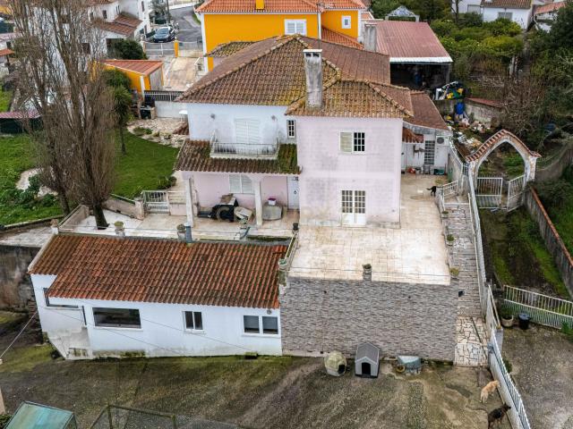 Moradia T7 com Picadeiro e Piscina | Lote 3.479 m² | Venda do Pinheiro
