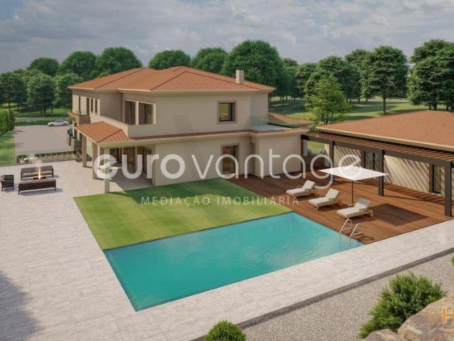 Moradia T7 de Luxo com Piscina, Jardins, Leiria | 26084000150