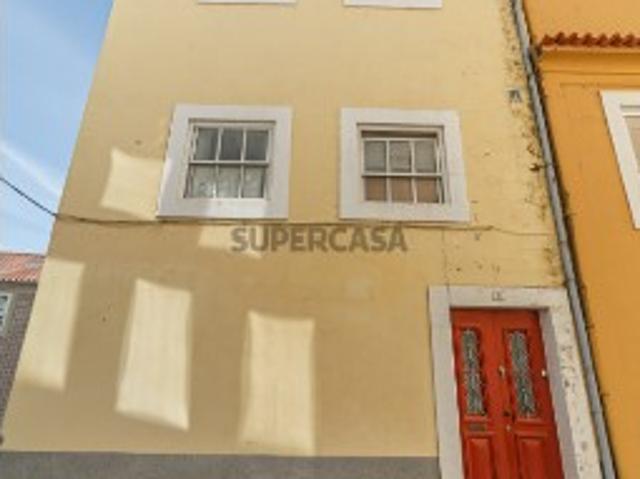 Moradia T8 com 3 pisos na Alfandega, zona histórica do Porto