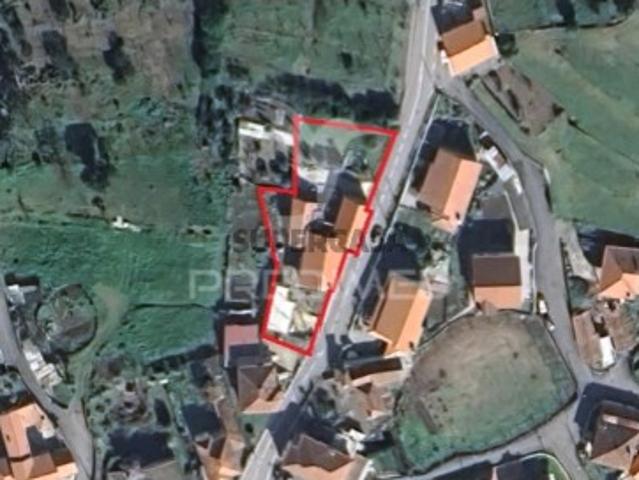 Moradia T8 em Canedo, Vale e Vila Maior
