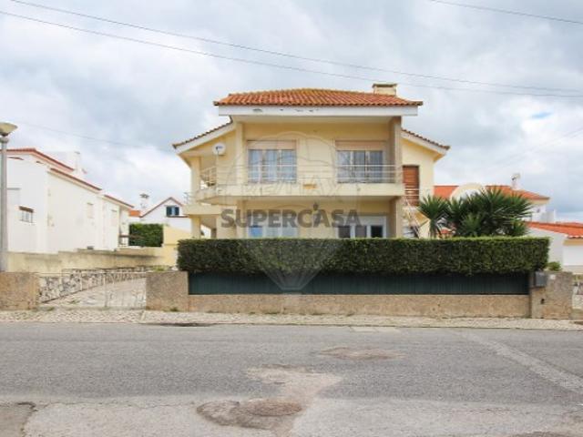 Moradia T8 em Lourinhã e Atalaia