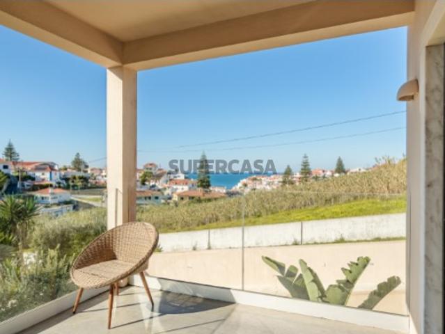 Moradia T9 com vista mar na Azenhas do Mar, Colares