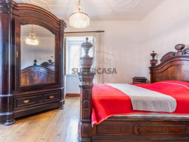 Moradia T8 em Agualva e Mira Sintra