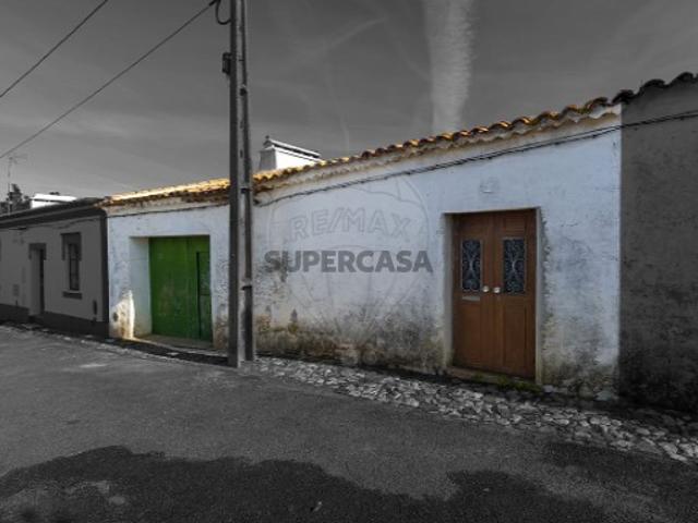 Moradia T0 em Vila Ruiva