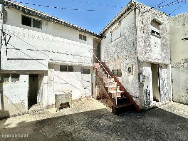 Moradia T0 para venda