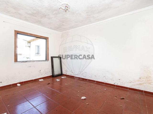 Moradia T10 em Aveiras de Cima