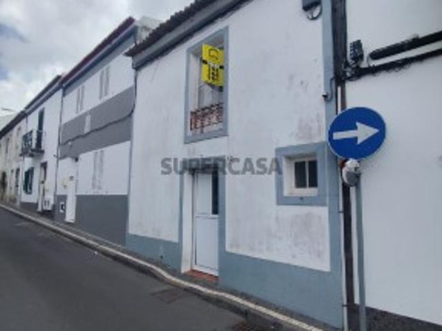 Moradia T1+1 com Quintal para Reabilitação