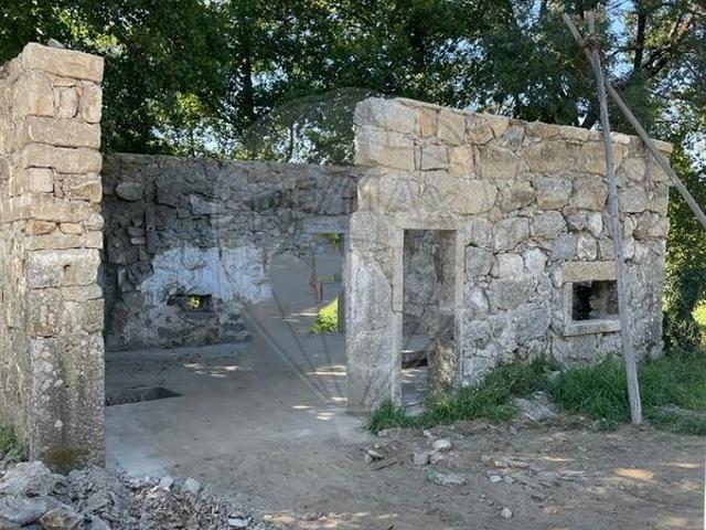 Moradia T1 à venda em Paredes de Coura
