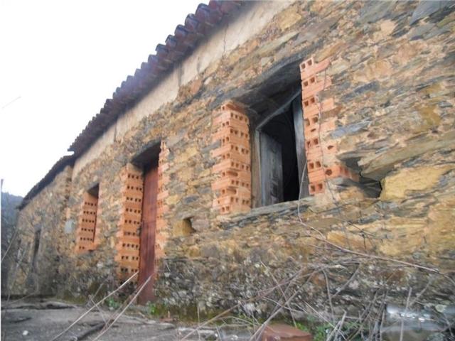 Moradia T1 à venda em Proença a Nova