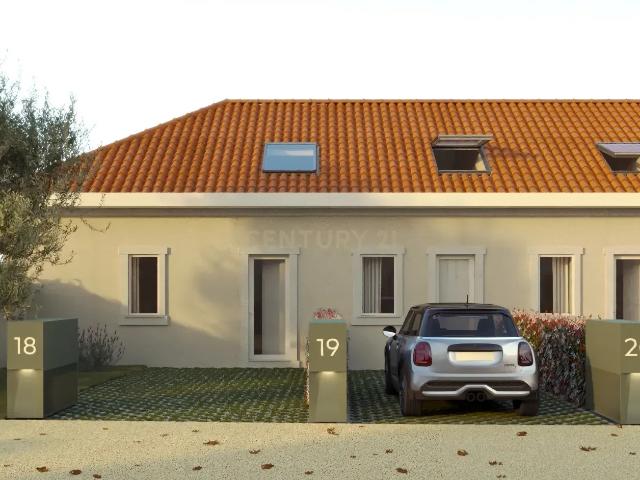 Moradia T1 Duplex no condomínio fechado Villa Oliveira