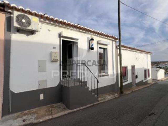 Moradia T1 em Albernoa e Trindade