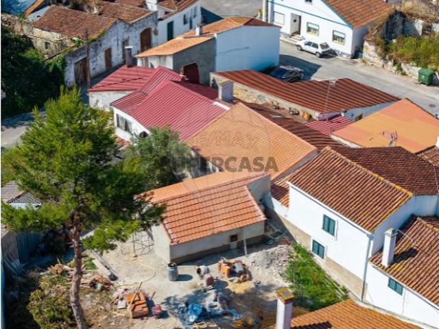 Moradia T1 em Romeira e Várzea