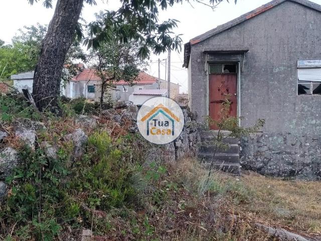 Moradia T1 para Restaurar na Serra do Montemuro, Aldeia do Mezio