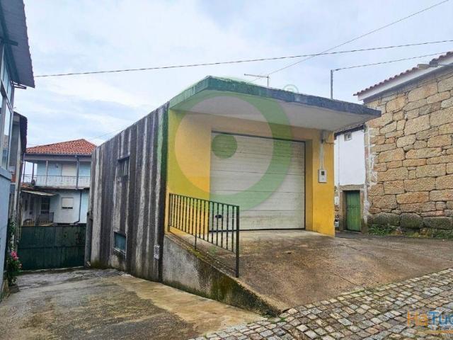 Moradia T1 situada em Valverde | 26084085273