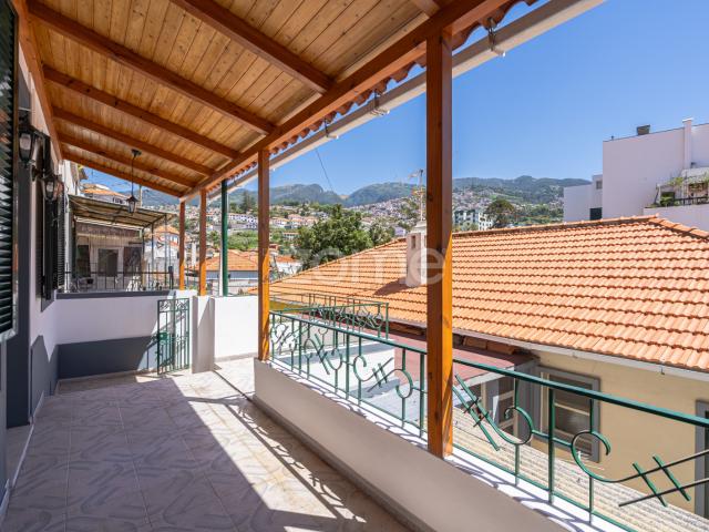 Moradia T1 transformada em T3 São Pedro