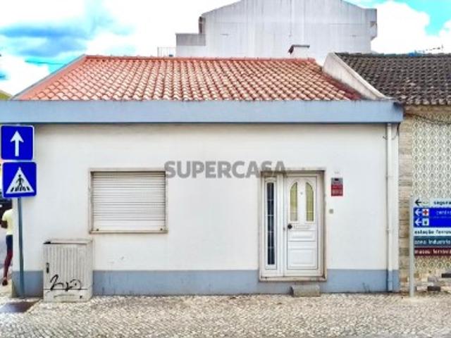 Moradia T1 + 1