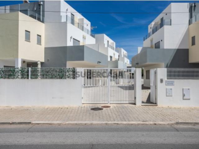 Moradia T2+3 Condomínio fechado Vila Nova de Cacela Condomínio ’Brisamar Residence’