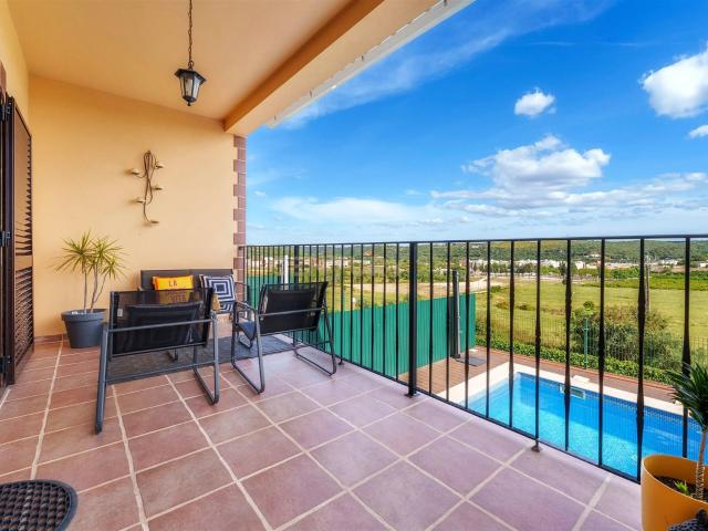 Moradia T2+3 | Piscina Privada | Vista Desafogada para o Cas. 0m² Silves