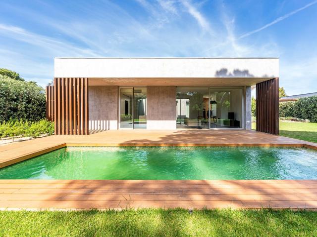 Moradia T2+1 com piscina privada na Quinta da Marinha, Cascais