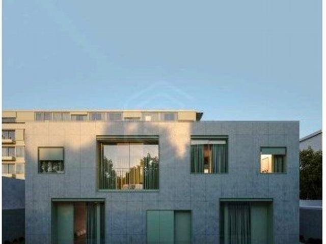 Moradia T2+1 com Terraço e Jardim, com 3 lugares de garagem 164m² Lordelo do Ouro e Massarelos
