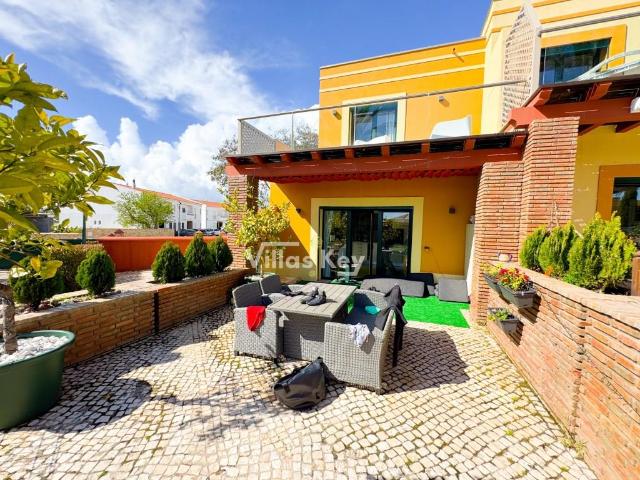 Moradia T2+1 Com Vista Mar E Piscina Junto À Praia Na Luz, L. 89m² Luz